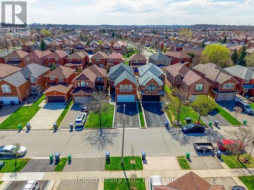 7389 Sandhurst Drive, Mississauga, ON - Outdoor