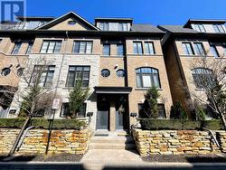 56 LOBO MEWS Toronto, ON M8Z 0B1