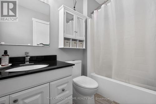339 Kerwood Drive, Cambridge, ON - Indoor Photo Showing Bathroom