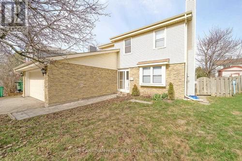 64 SOMERSET DRIVE  Brampton, ON L6Z 1C5