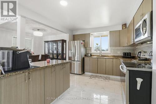 85 Summerlea Drive, Hamilton, ON - Indoor Photo Showing Kitchen