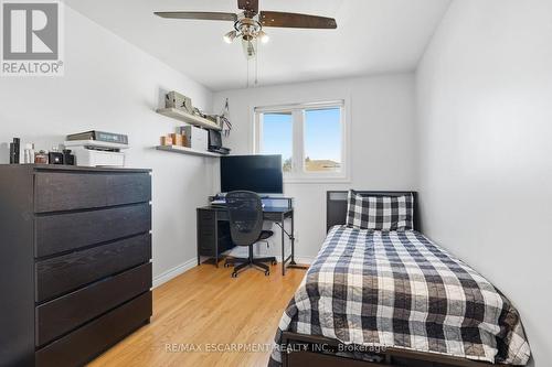 85 Summerlea Drive, Hamilton, ON - Indoor Photo Showing Bedroom