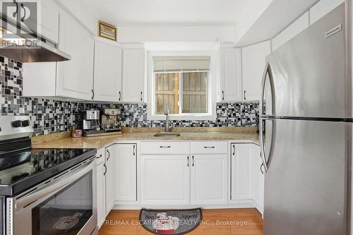 85 Summerlea Drive, Hamilton, ON - Indoor Photo Showing Kitchen With Stainless Steel Kitchen