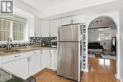 85 Summerlea Drive, Hamilton, ON - Indoor Photo Showing Kitchen With Stainless Steel Kitchen