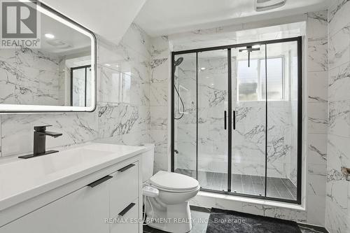85 Summerlea Drive, Hamilton, ON - Indoor Photo Showing Bathroom