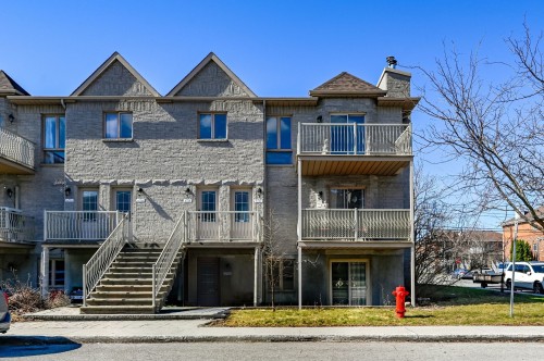 6712 Rue Marie-Guyart  Montréal (Lasalle), QC H8N 3H5