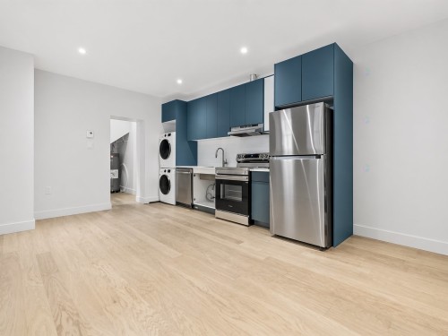 Garçonnière - 12-2068 Av. Lincoln, Montréal (Ville-Marie), QC - Indoor Photo Showing Kitchen