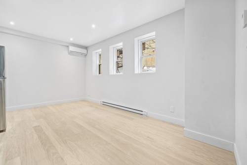 Garçonnière - 12-2068 Av. Lincoln, Montréal (Ville-Marie), QC - Indoor Photo Showing Other Room
