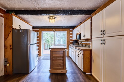 Cuisine - 178 Route 329, Saint-Donat, QC - Indoor Photo Showing Kitchen