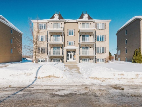 Front of Structure - 101-819 Boul. Le Bourg-Neuf, Repentigny (Le Gardeur), QC - Outdoor With Facade