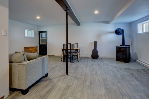 Salle familiale - 124 Domaine Alexandre, Saint-Côme, QC - Indoor