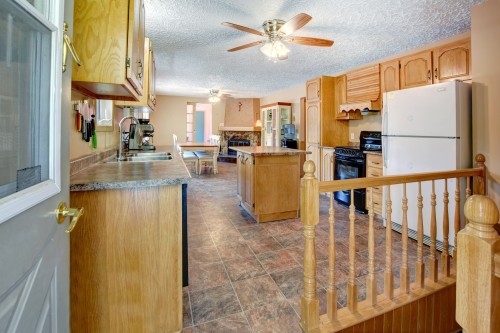 Cuisine - 124 Domaine Alexandre, Saint-Côme, QC - Indoor Photo Showing Kitchen With Double Sink