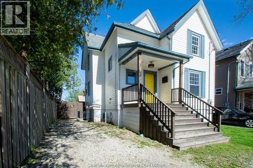 31 Adelaide STREET North  Chatham, ON N7M 4K2