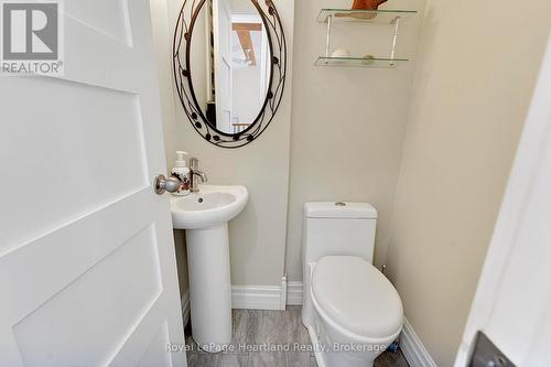 67 Elgin Avenue W, Goderich (Goderich (Town)), ON - Indoor Photo Showing Bathroom