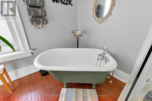 67 Elgin Avenue W, Goderich (Goderich (Town)), ON - Indoor Photo Showing Bathroom