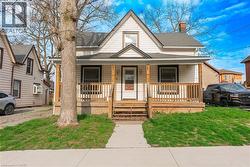 16 FRANKLIN Street Welland, ON L3C 1R7