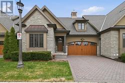 14 - 30 POWER GLEN ROAD  St. Catharines (Rykert/Vansickle), ON L2R 0E3