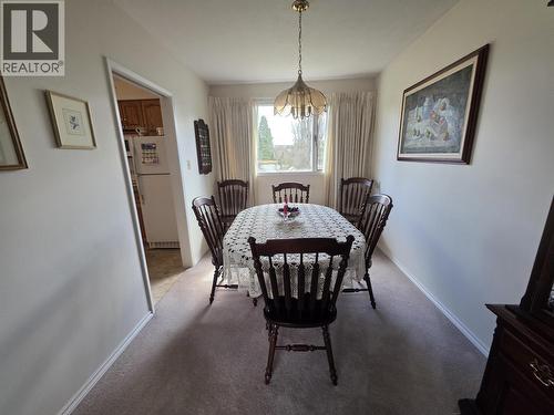 4815 Davis Avenue, Terrace, BC - Indoor Photo Showing Dining Room