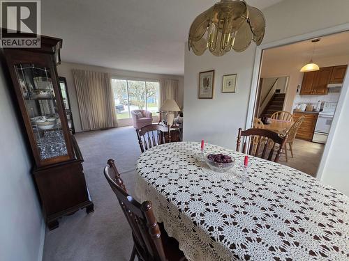 4815 Davis Avenue, Terrace, BC - Indoor Photo Showing Dining Room