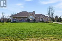 4 BAYSWATER ROAD  Quinte West (Sidney Ward), ON K8V 5P5