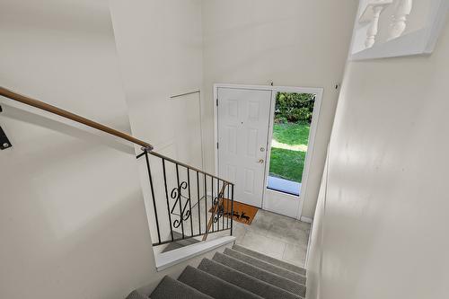 2085 Ruby Road, Kelowna, BC - Indoor Photo Showing Other Room