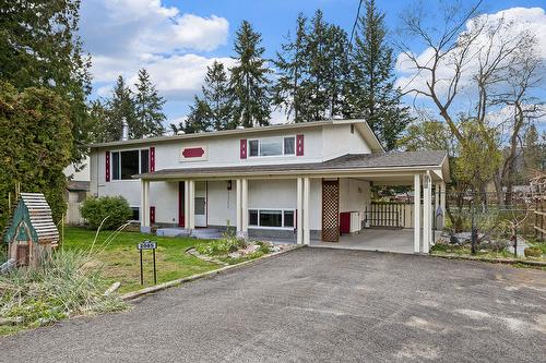 2085 Ruby Road, Kelowna, BC - Outdoor With Deck Patio Veranda With Facade