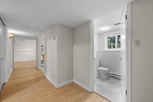 2085 Ruby Road, Kelowna, BC - Indoor