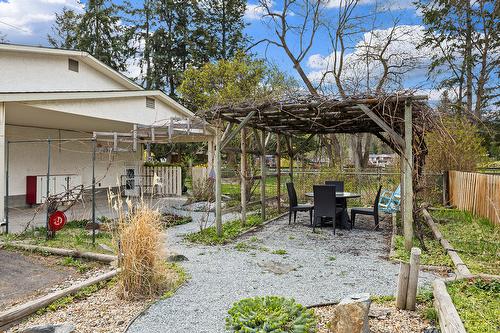 2085 Ruby Road, Kelowna, BC - Outdoor
