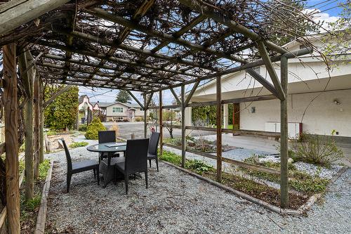 2085 Ruby Road, Kelowna, BC - Outdoor