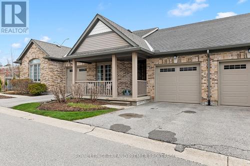 20 - 215 North Centre Road, London North (North B), ON - Outdoor With Deck Patio Veranda With Facade