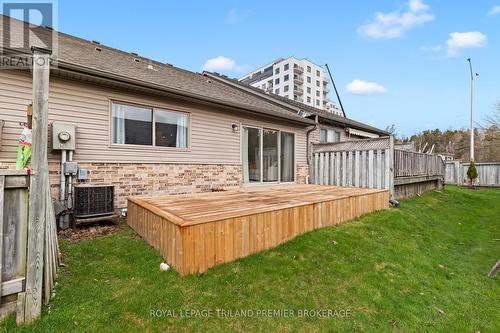 20 - 215 North Centre Road, London North (North B), ON - Outdoor