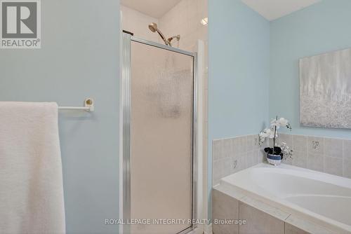 33 Grammercy Park, Ottawa, ON - Indoor Photo Showing Bathroom