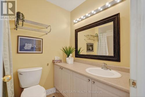 33 Grammercy Park, Ottawa, ON - Indoor Photo Showing Bathroom