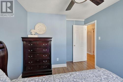 33 Grammercy Park, Ottawa, ON - Indoor Photo Showing Bedroom