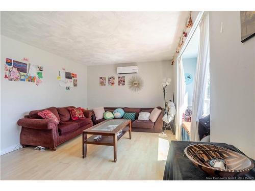 683 Hanson St, Fredericton, NB 