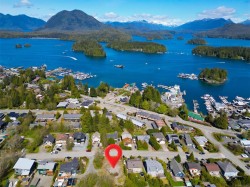 603 Pfeiffer Cres Tofino, BC V0R 2Z0