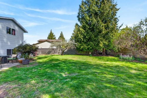 642 Somenos Dr, Comox, BC 
