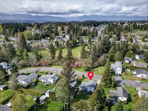 642 Somenos Dr, Comox, BC 