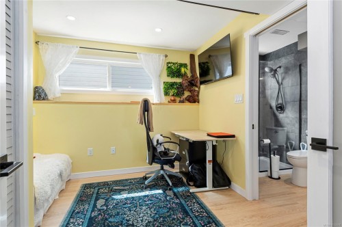 613 Nootka St, Comox, BC 