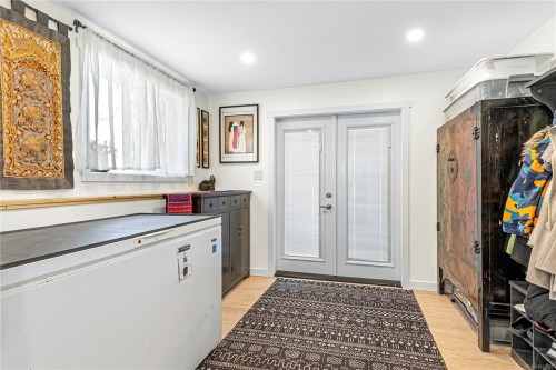 613 Nootka St, Comox, BC 