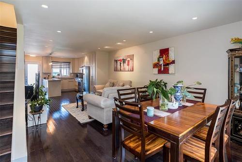 1212 Diplomat Dr, Winnipeg, MB 