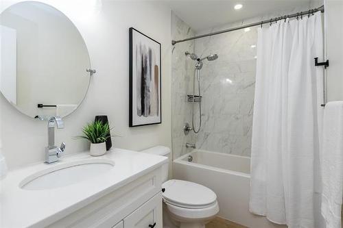 7 Culross Bay, Winnipeg, MB 