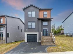 32 Higgins Avenue  Beechville, NS B3T 1A7