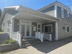 28 & 32 Parish Street Mahone Bay, NS B0J 2E0