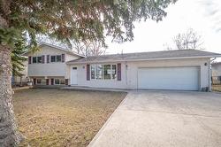 38 Roselawn BAY Niverville, MB R0A 1E0