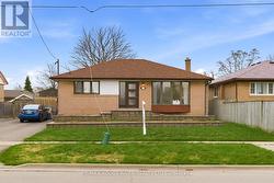557 SHAKESPEARE AVENUE Oshawa, ON L1H 3H5