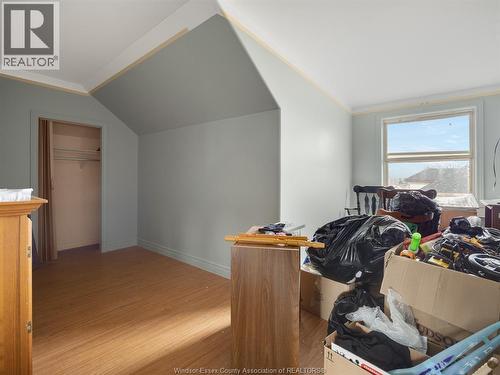 401 Parent, Windsor, ON - Indoor