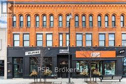 303 - 2870 DUNDAS STREET W Toronto, ON M6P 1Y8