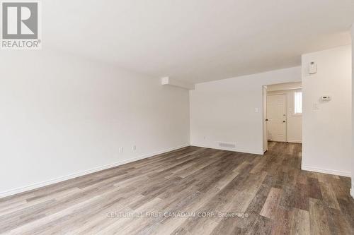 27 - 45 Gatewood Place, London East (East A), ON - Indoor Photo Showing Other Room