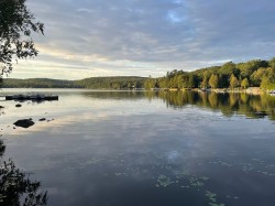 1045 Ch. du Lac-Connelly  Saint-Hippolyte, QC J8A 2B5